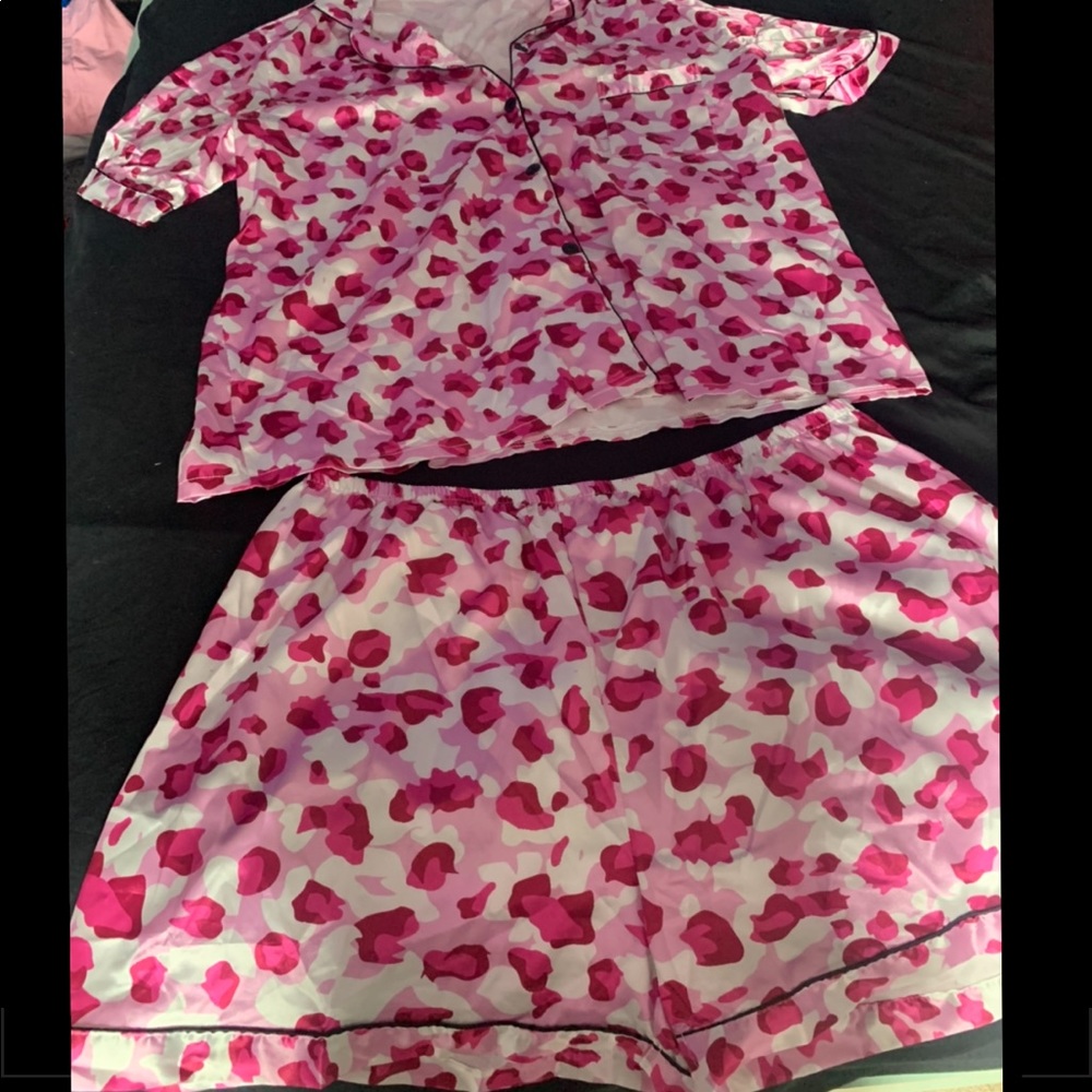 NWOT Silky pajama set